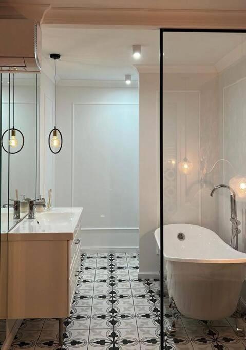 טורבייחה Flaming Apartment 4F מראה חיצוני תמונה
